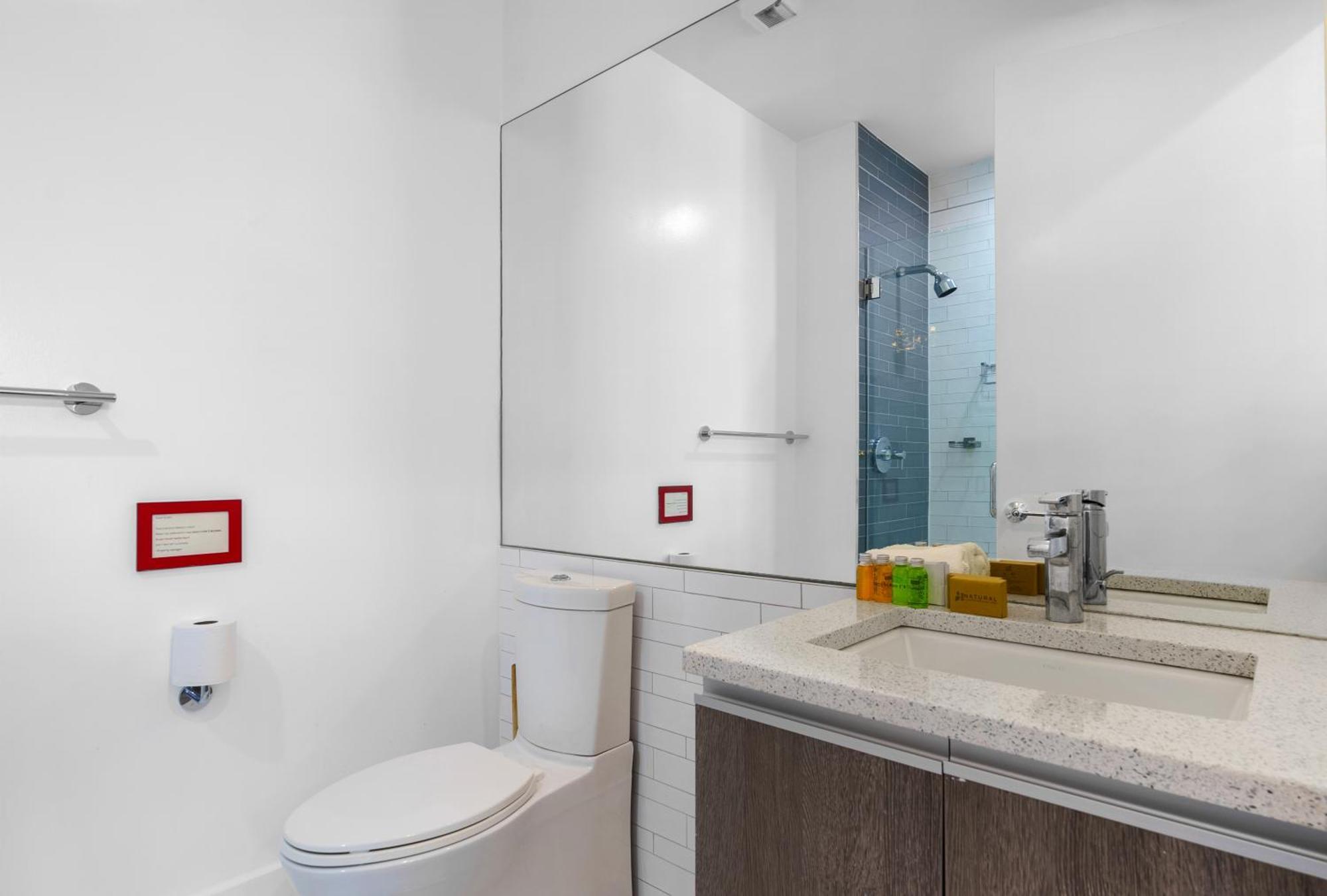 Dharma Home Suites Hoboken Luaran gambar